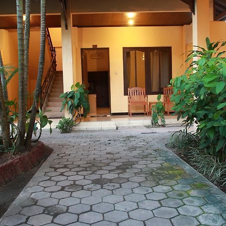 Puri Senggigi Hotel マンシット エクステリア 写真
