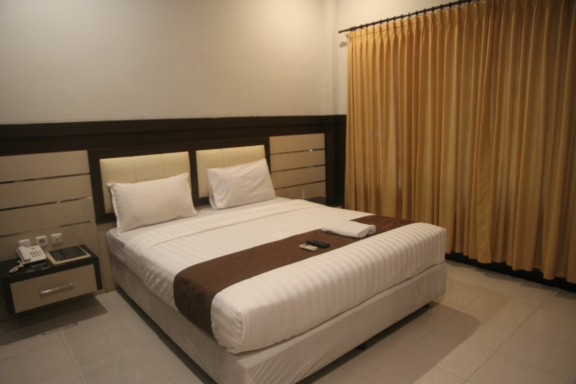 Puri Senggigi Hotel マンシット エクステリア 写真