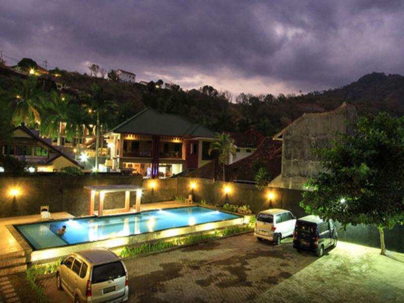 Puri Senggigi Hotel マンシット エクステリア 写真