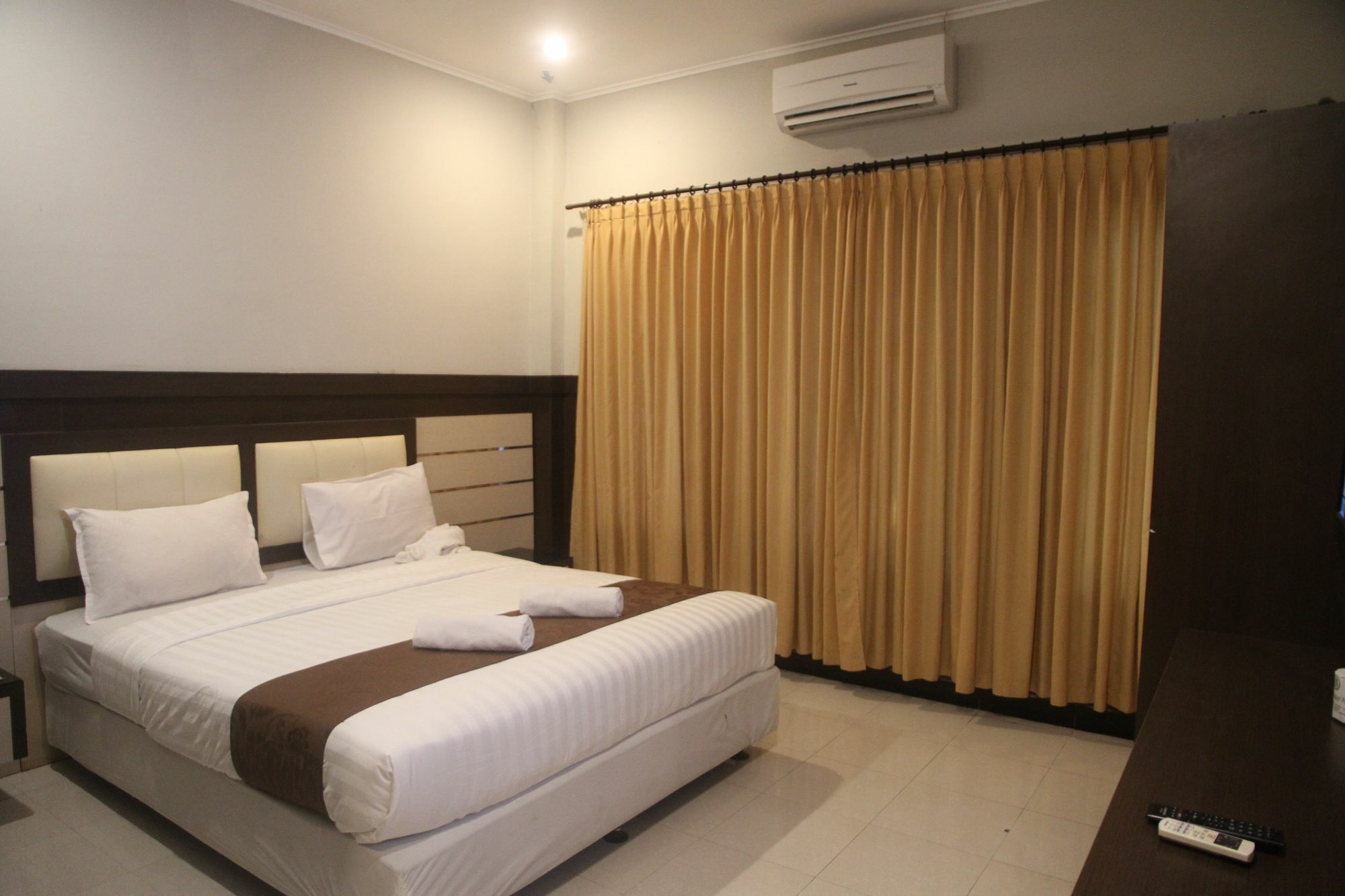 Puri Senggigi Hotel マンシット エクステリア 写真